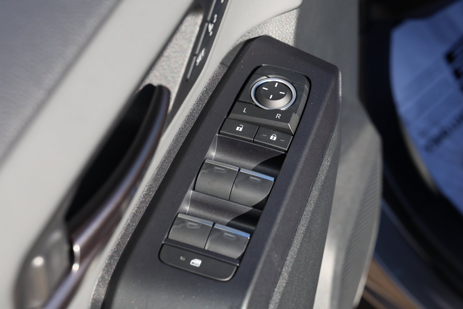 New 2026 Toyota RAV4 XSE image 28