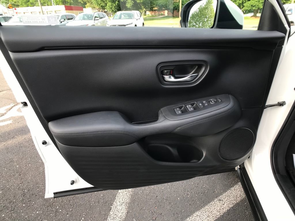 Certified 2023 Honda HR-V LX image 16