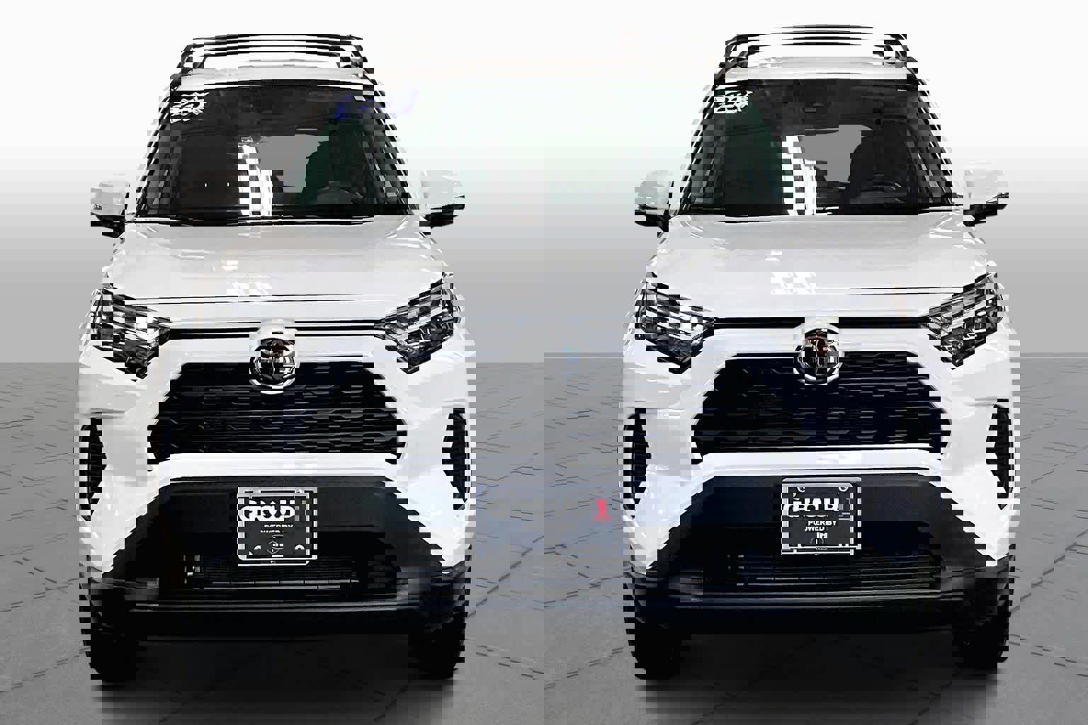 Used 2023 Toyota RAV4 XLE image 3