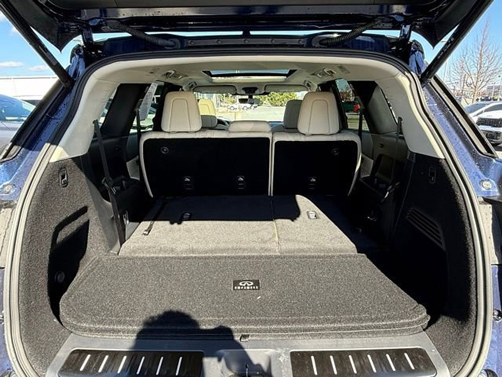 Used 2025 INFINITI QX60 Luxe w/ Lighting Package (N94) image 8