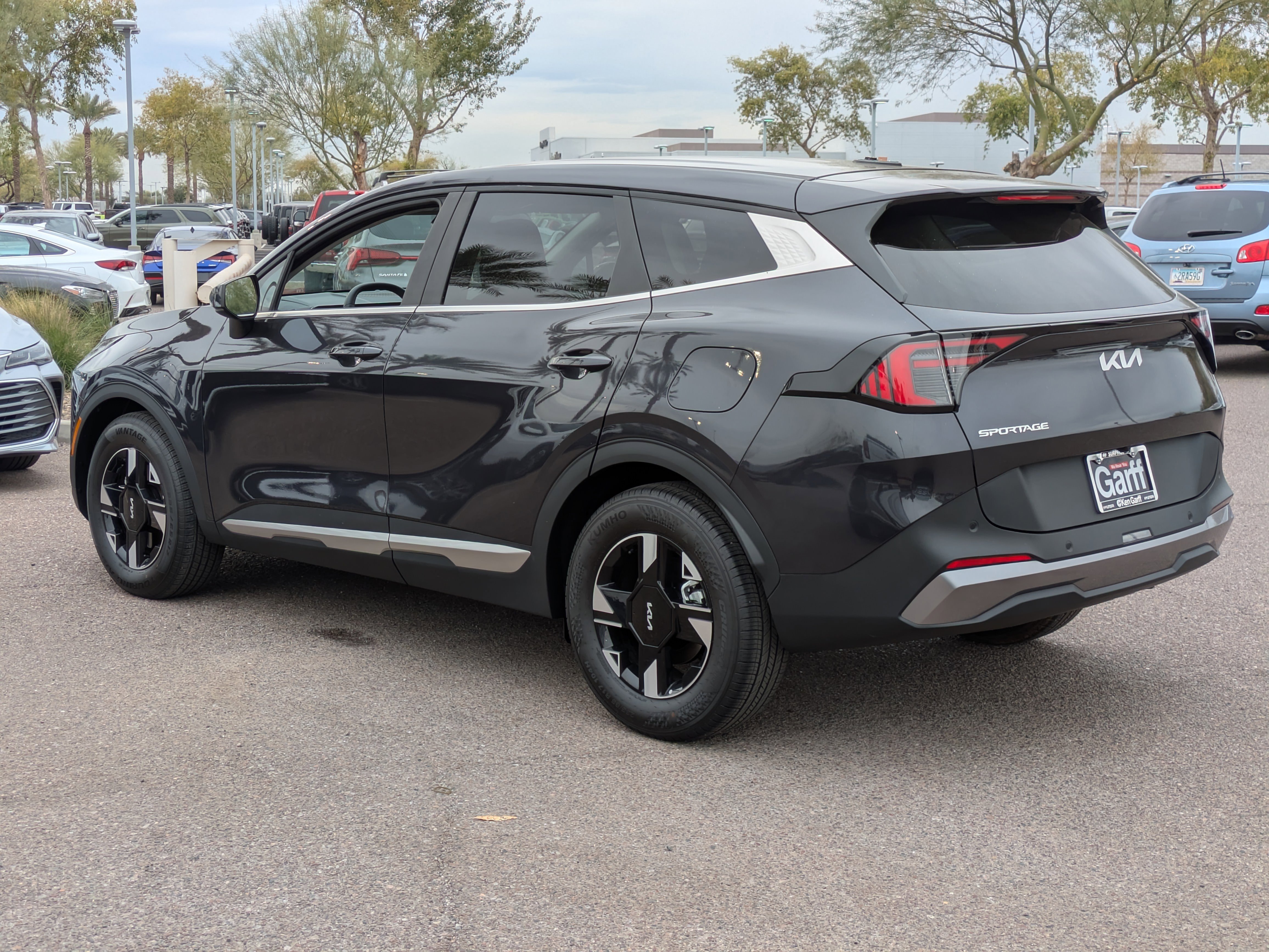 Used 2026 Kia Sportage LX image 5