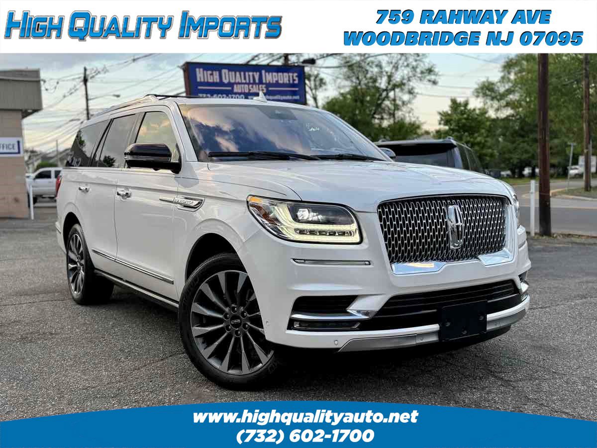 Used 2018 Lincoln Navigator Select w/ Technology Package AWD/4WD image 1