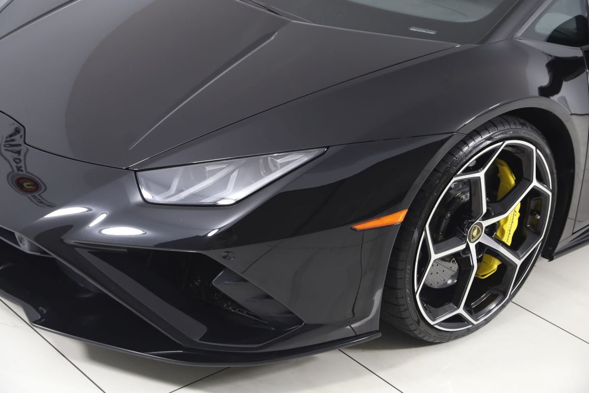 Used 2023 Lamborghini Huracan EVO RWD image 96