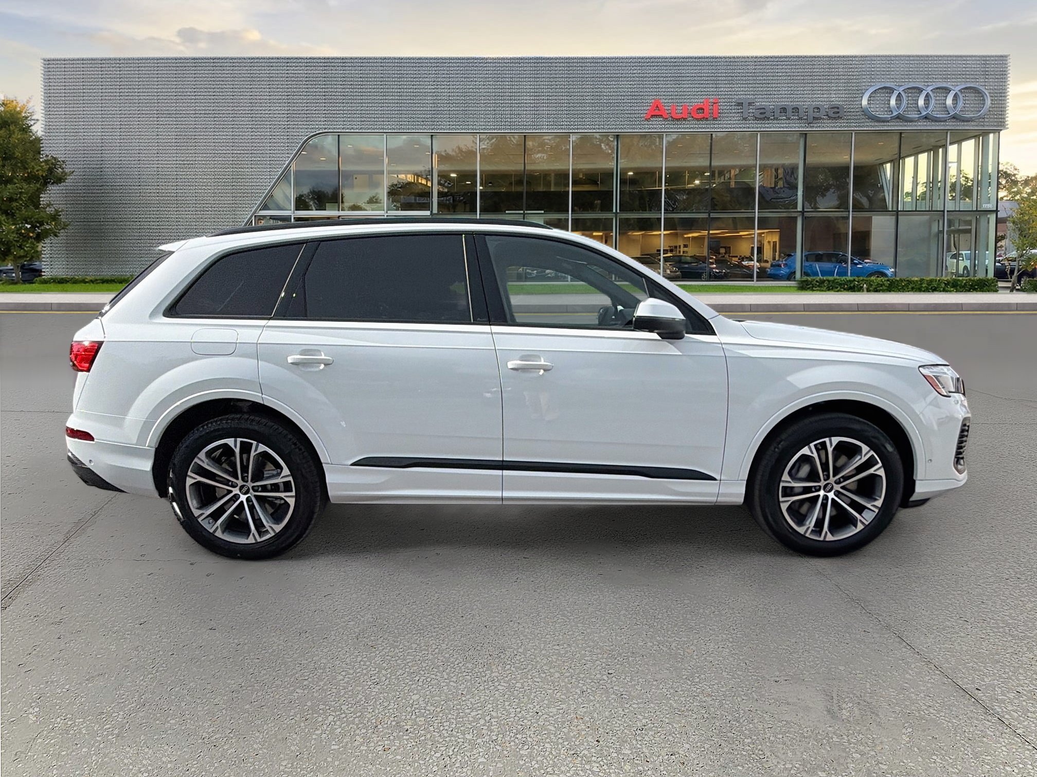 New 2026 Audi Q7 2.0T Premium AWD/4WD image 2