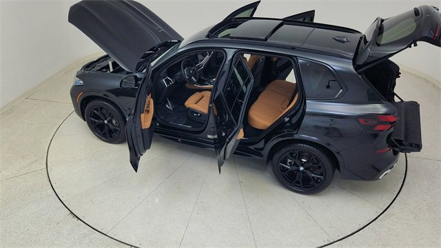 Used 2025 BMW X5 sDrive40i w/ M Sport Package image 92