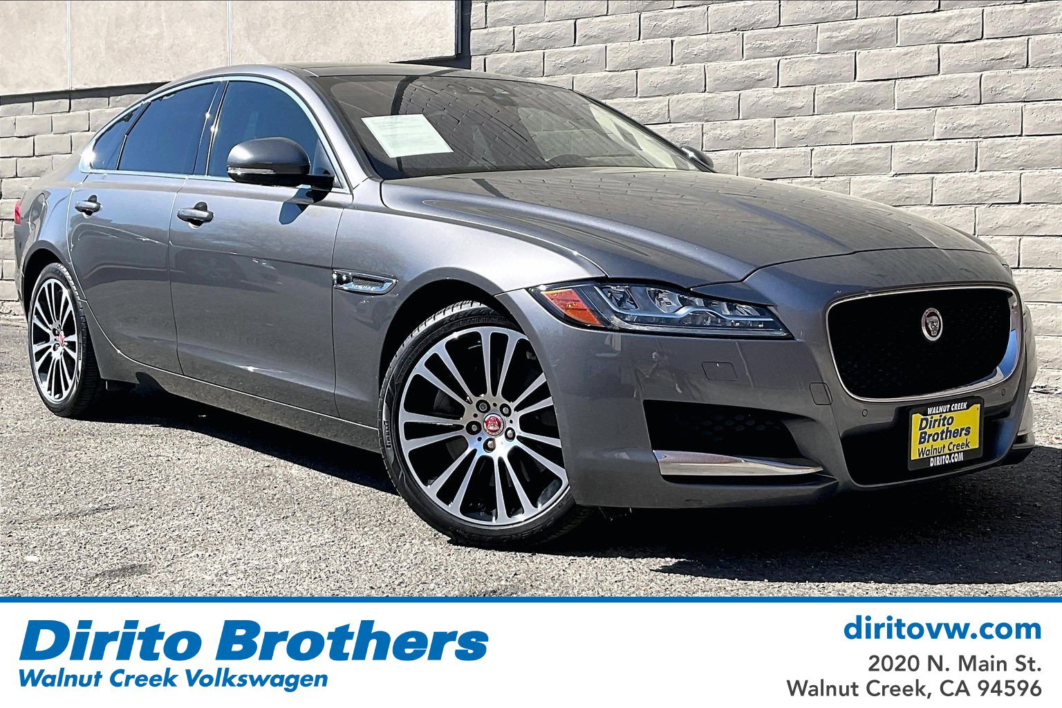 Used 2017 Jaguar XF Prestige image 1