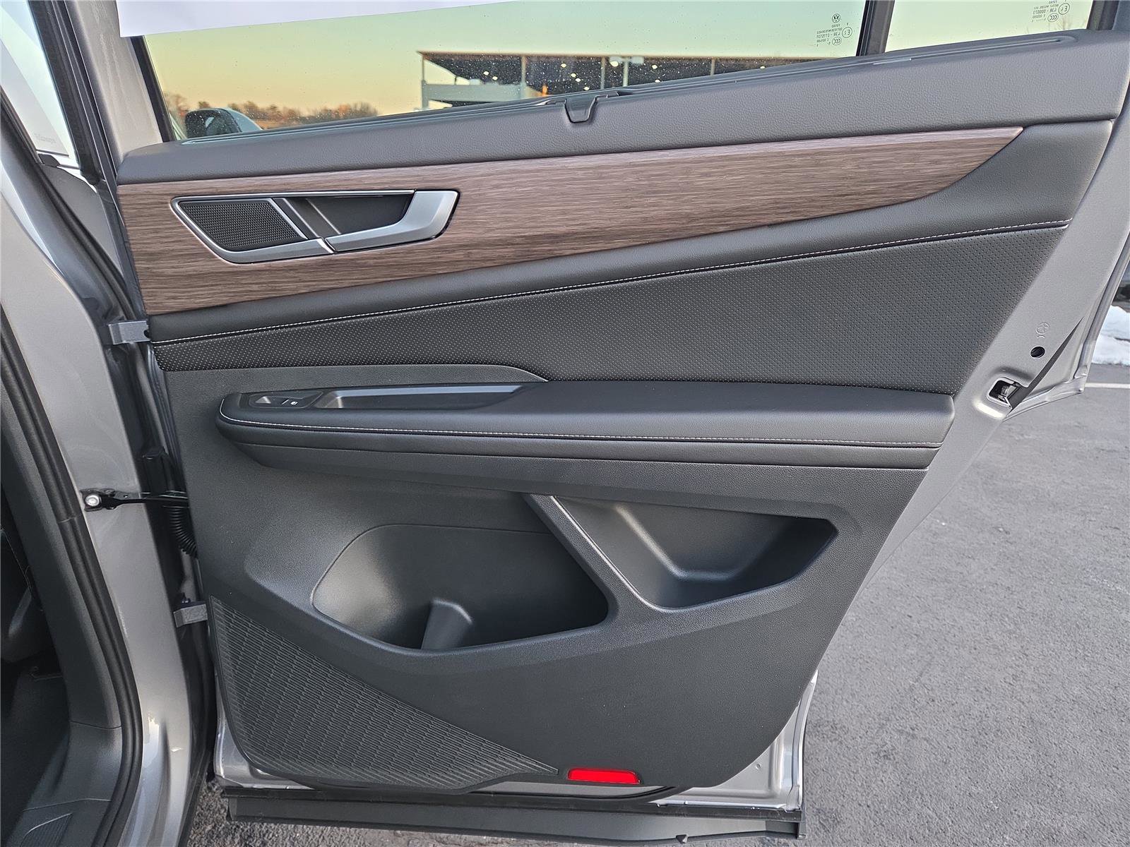 New 2026 Volkswagen Atlas SEL image 30