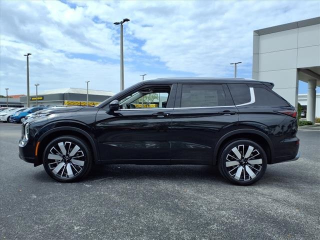 New 2025 Mitsubishi Outlander SEL image 4