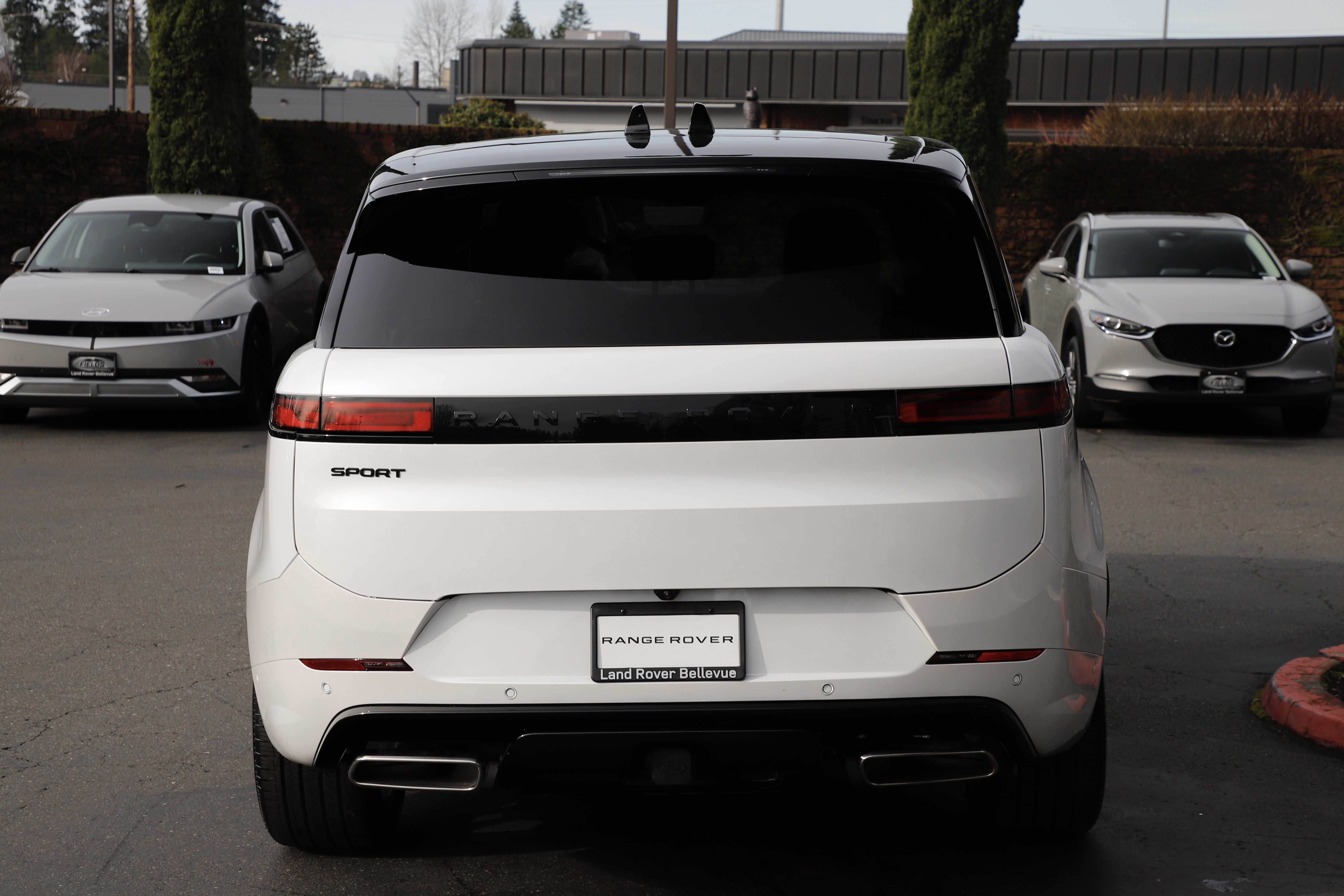 New 2026 Land Rover Range Rover Sport Dynamic SE image 7