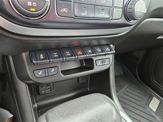 Used 2021 Chevrolet Colorado ZR2 w/ Colorado ZR2 Bison Edition image 25