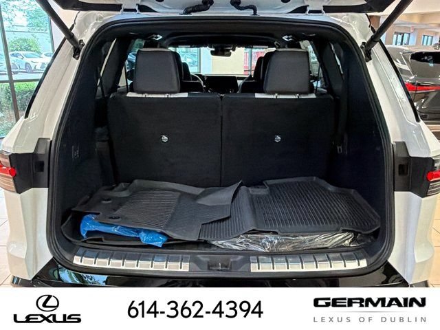 New 2026 Lexus TX 500h AWD w/ Technology Package image 17