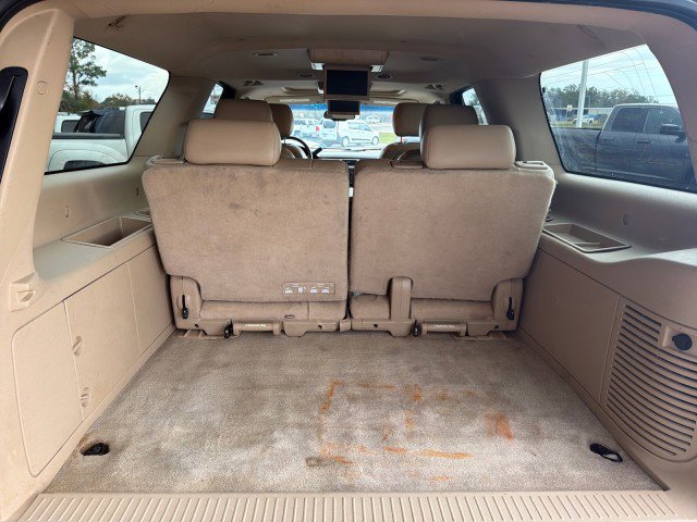 Used 2014 Chevrolet Suburban LT image 32