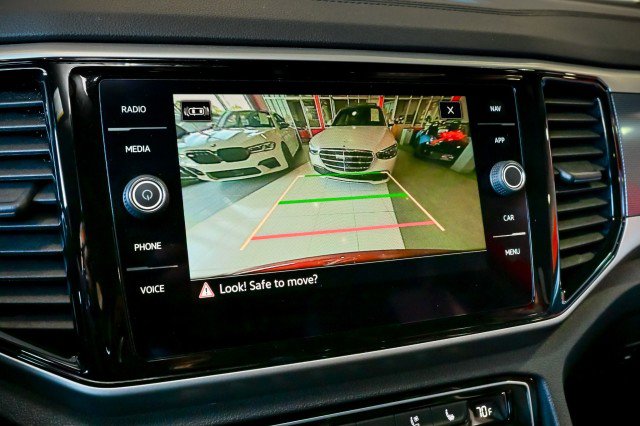 Used 2022 Volkswagen Atlas Cross Sport SEL Premium R-Line image 45