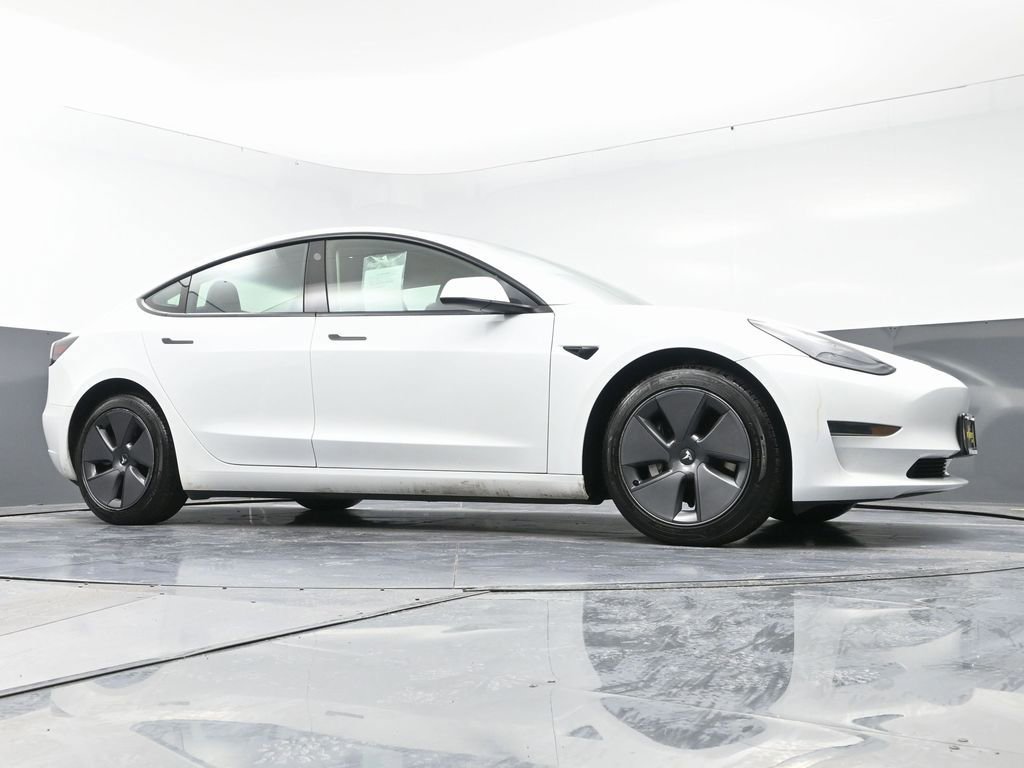 Used 2023 Tesla Model 3 Standard Range image 51