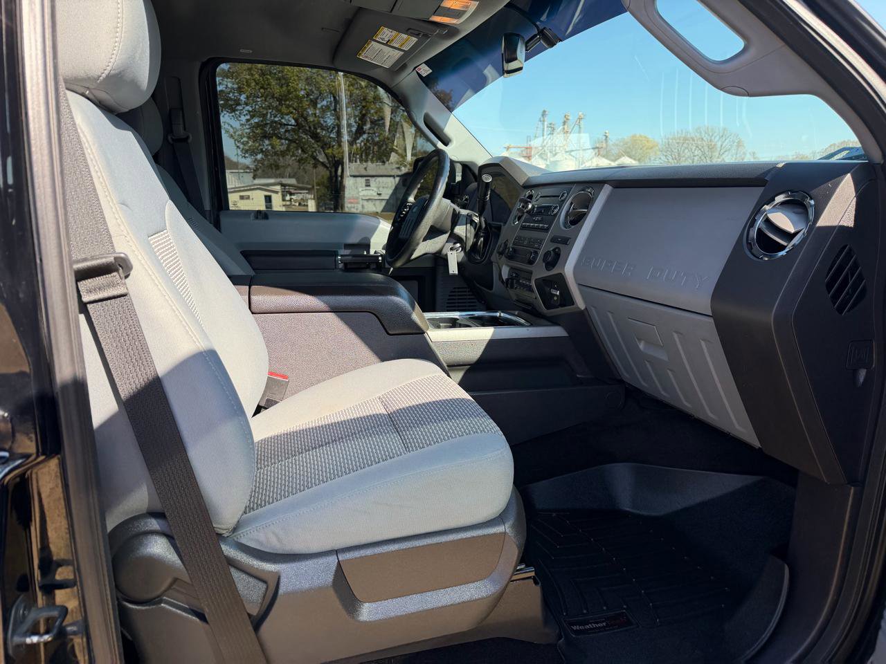Used 2016 Ford F350 XLT w/ XLT Interior Package AWD/4WD image 12