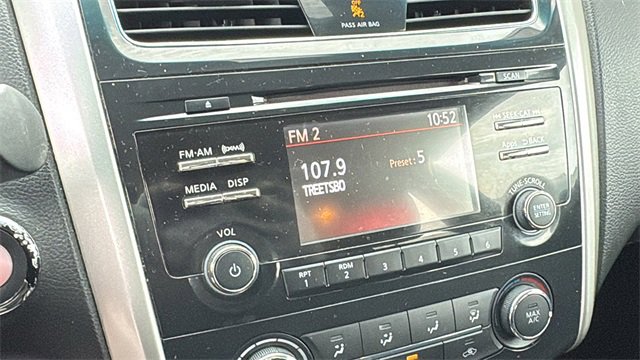 Used 2015 Nissan Altima 2.5 S w/ Special Edition Package image 12