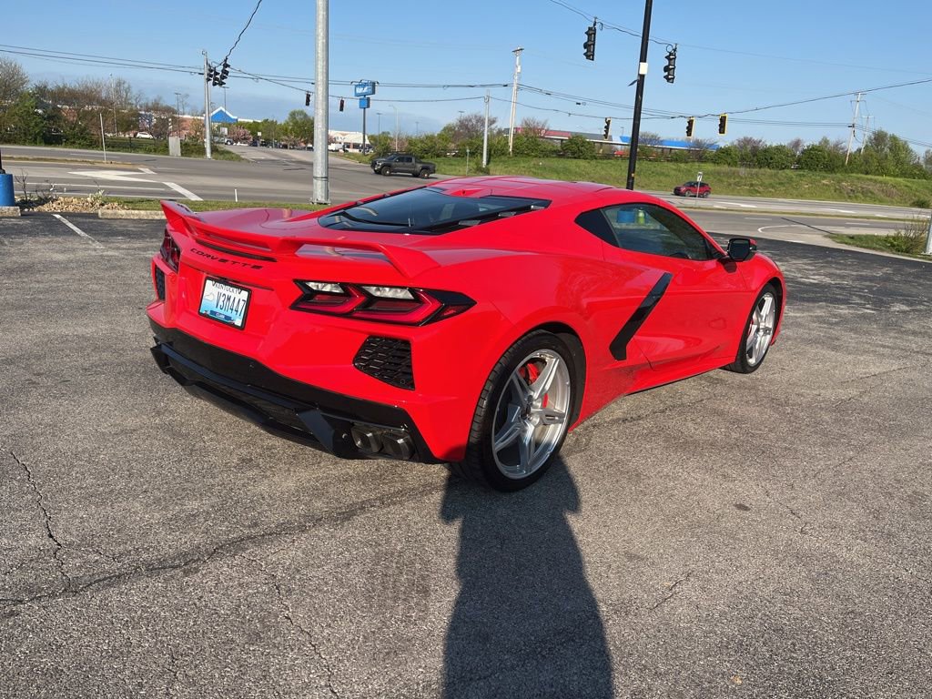 Used 2021 Chevrolet Corvette Stingray Preferred Cpe w/ Z51 Performance Package image 3