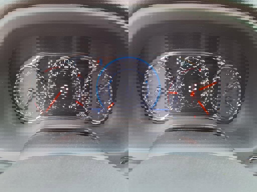 Used 2022 GMC Acadia SLT w/ Technology Package image 22