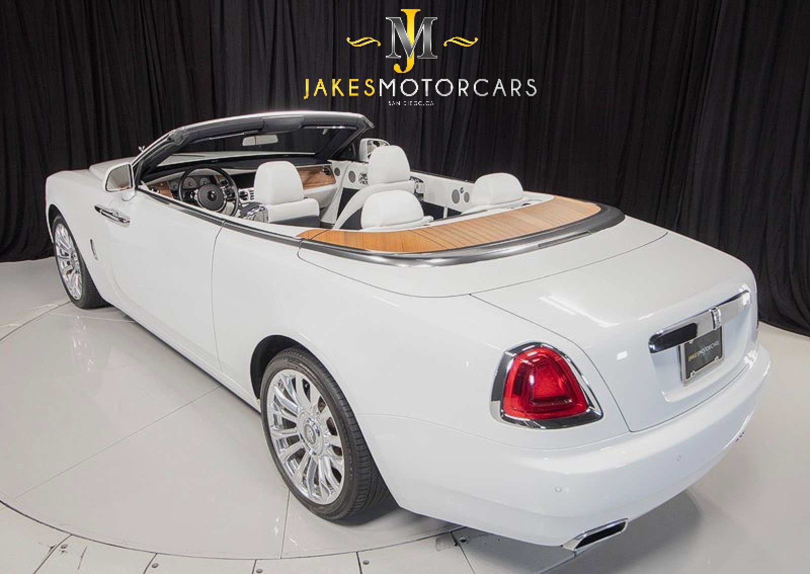 Used 2020 Rolls-Royce Dawn RWD image 7