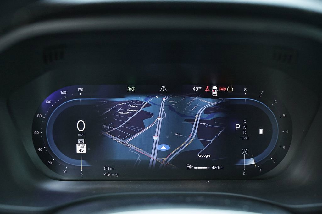 Used 2024 Volvo XC60 B5 Plus image 18