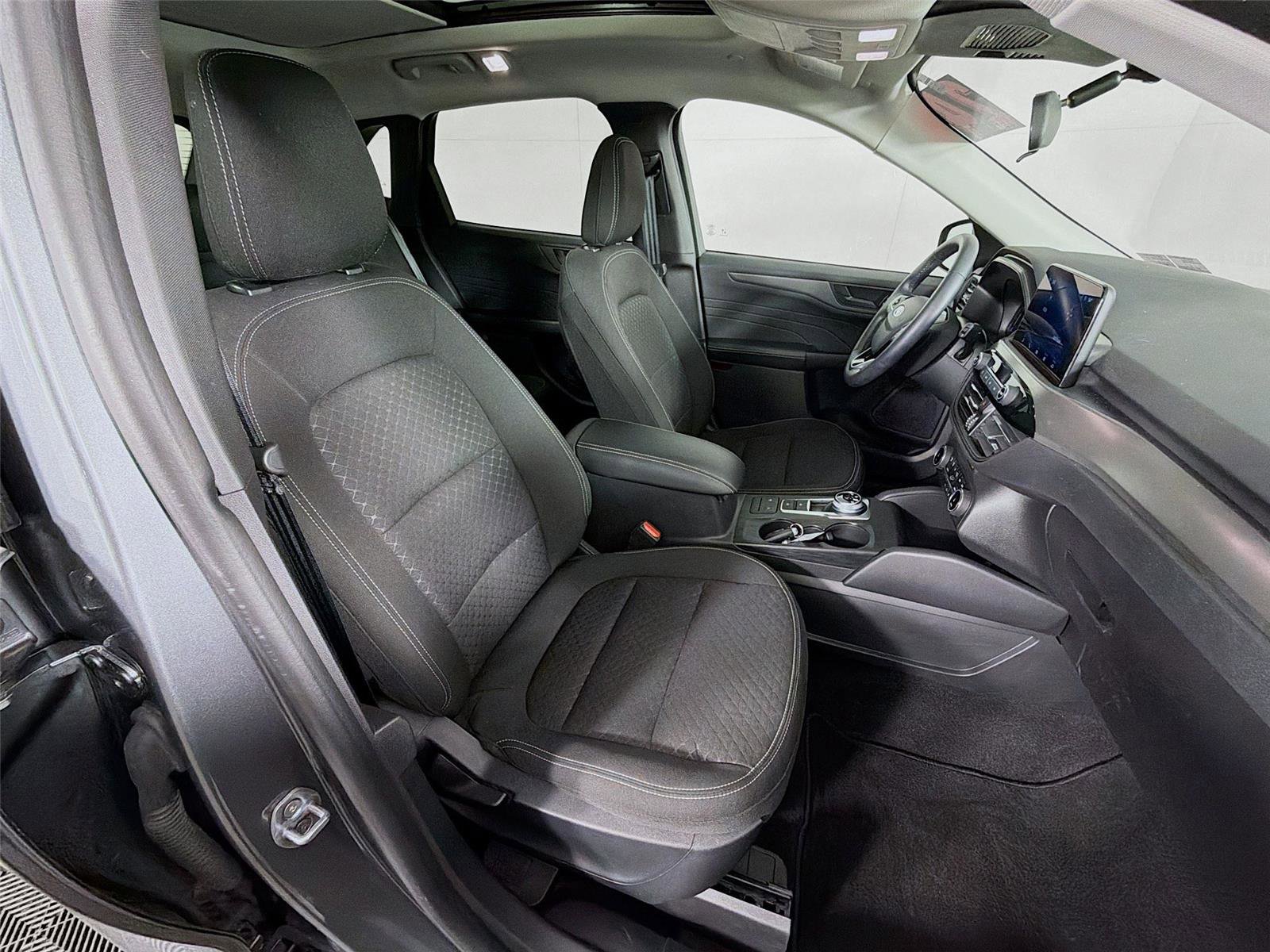 Used 2024 Ford Escape Active AWD/4WD image 27