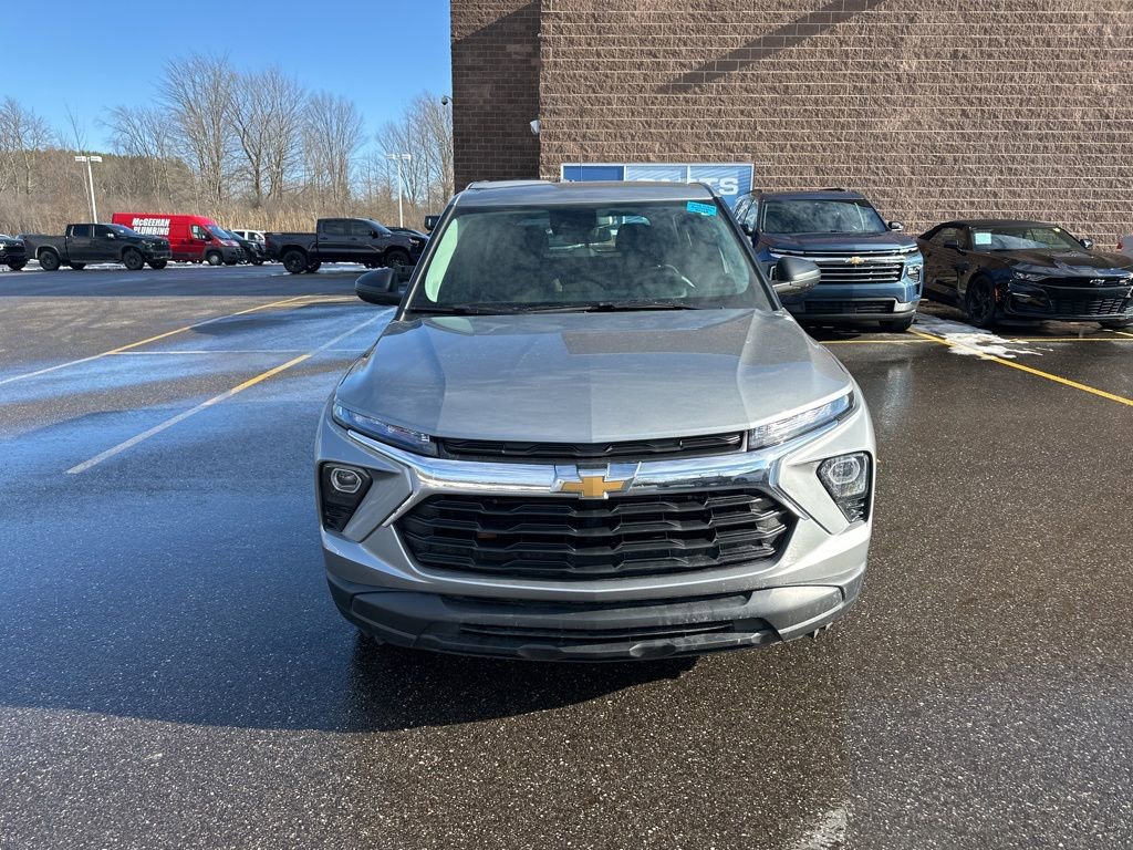 Used 2024 Chevrolet TrailBlazer LS image 4