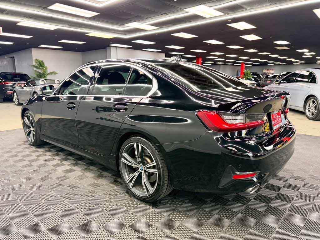 Used 2021 BMW 330i Sedan w/ Convenience Package RWD image 9
