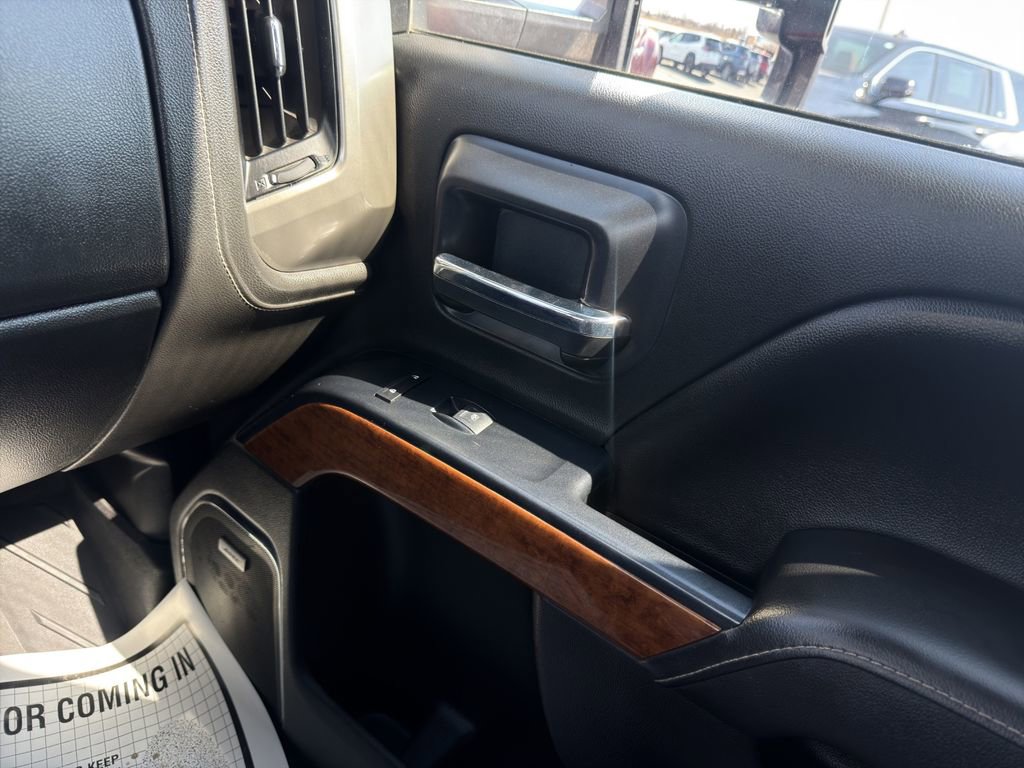 Used 2018 Chevrolet Silverado 3500 High Country w/ Duramax Plus Package image 17