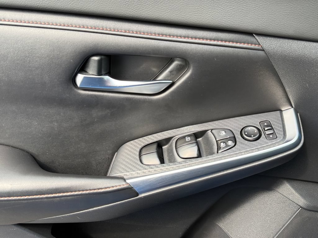 Used 2020 Nissan Sentra SR FWD image 11