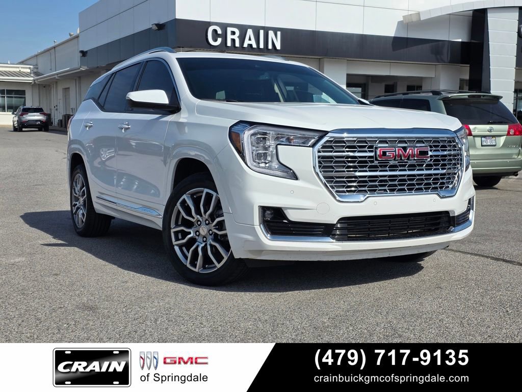 Used 2022 GMC Terrain Denali image 1
