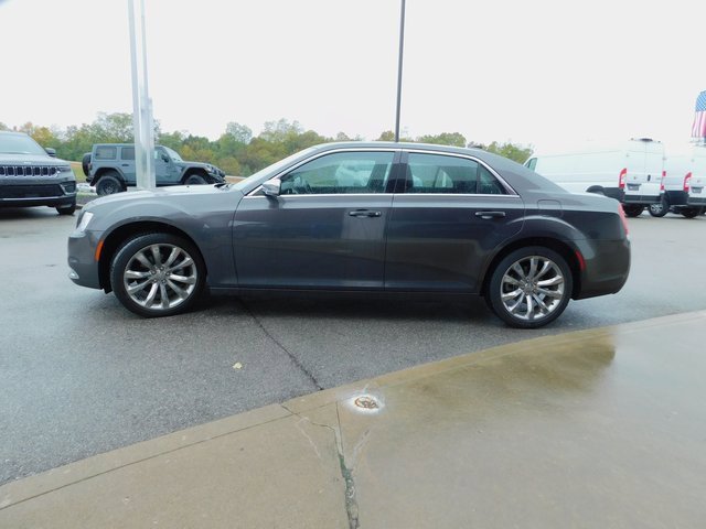 Used 2021 Chrysler 300 Touring L image 19