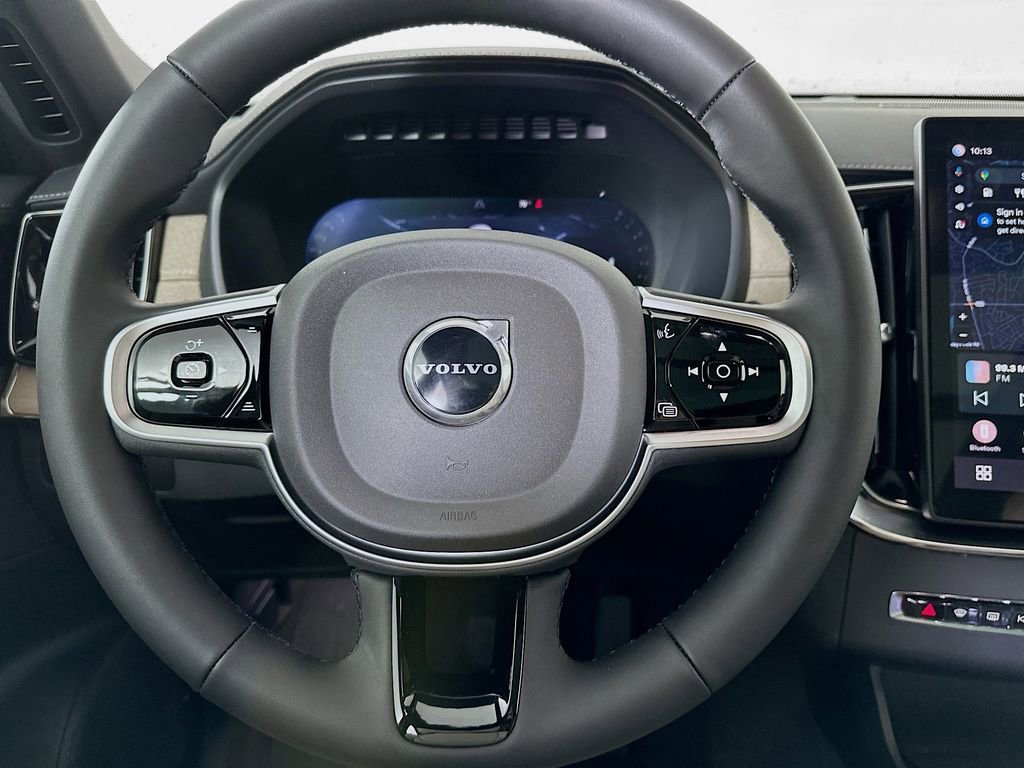 Used 2026 Volvo XC90 B6 Plus w/ Protection Package Premier AWD/4WD image 18