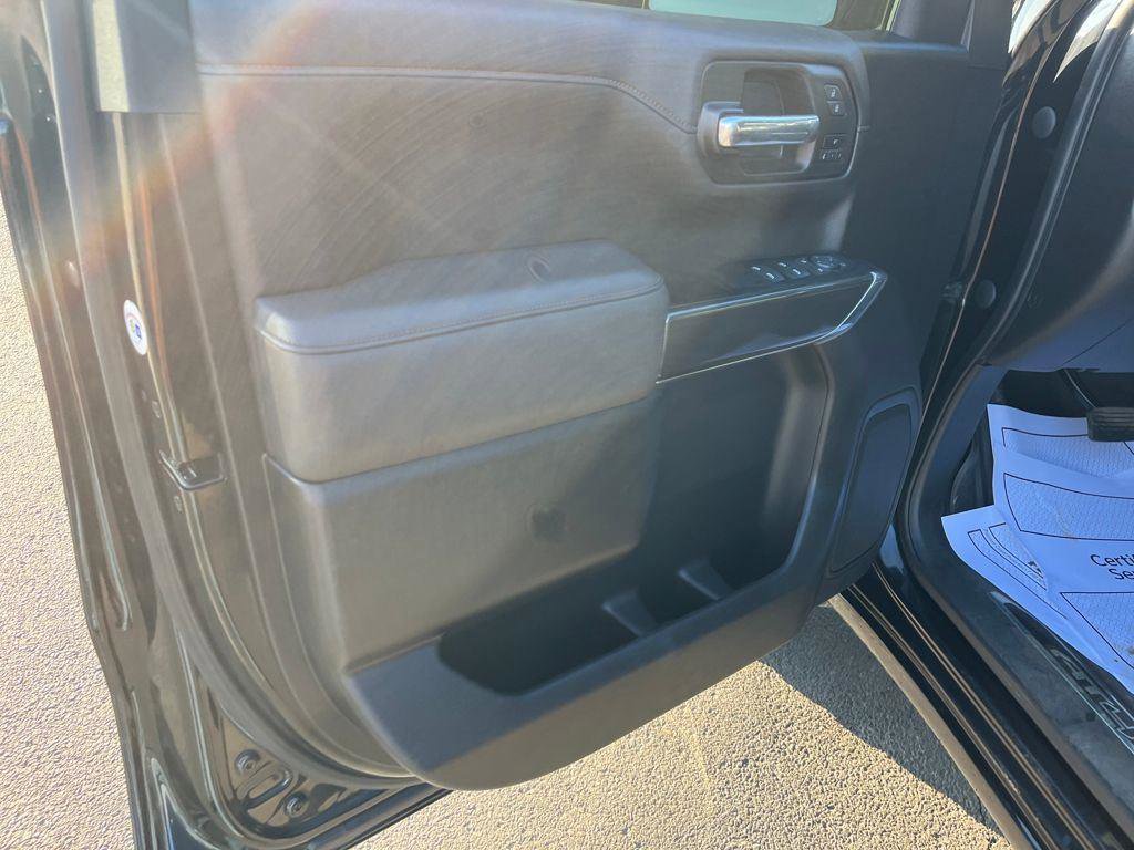 Used 2021 GMC Sierra 1500 AT4 image 18