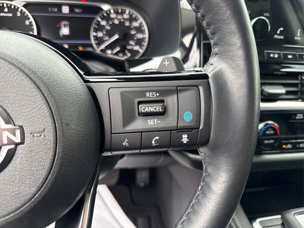 Used 2023 Nissan Pathfinder SL w/ Lighting Package (N92) AWD/4WD image 28