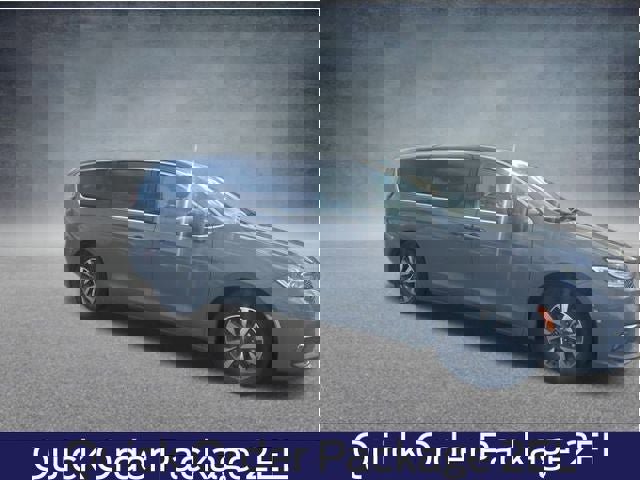 Used 2022 Chrysler Pacifica Touring-L image 3