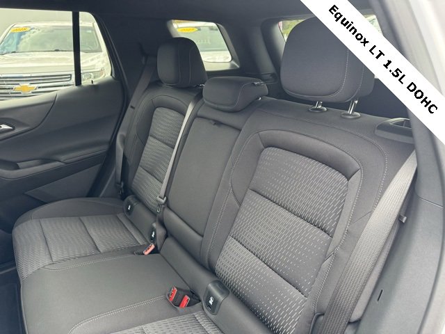 Used 2025 Chevrolet Equinox LT w/ Safety and Technology Package image 14