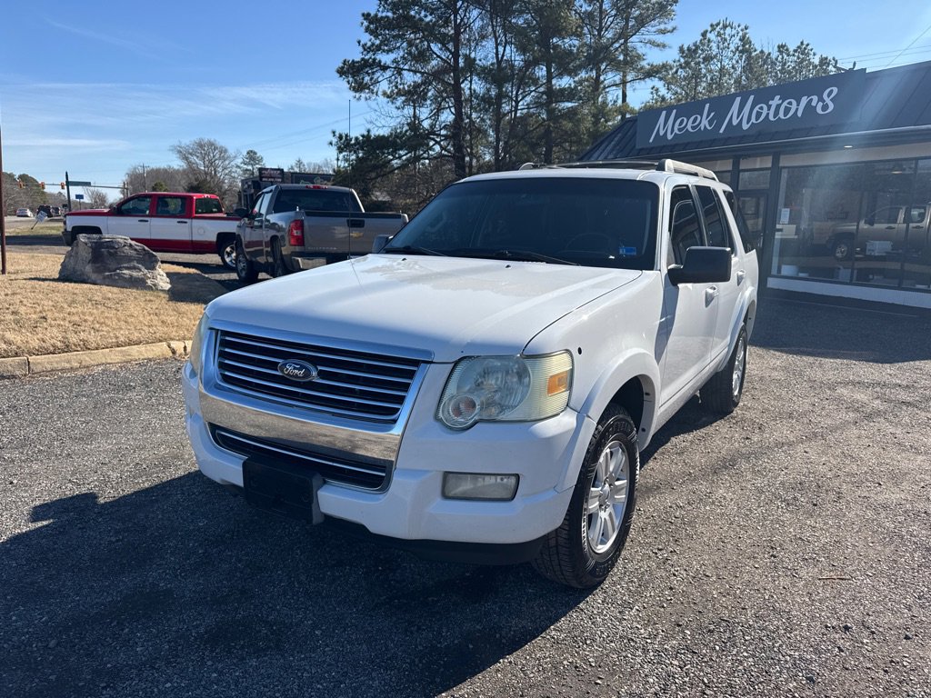 Used 2010 Ford Explorer XLT AWD/4WD image 2
