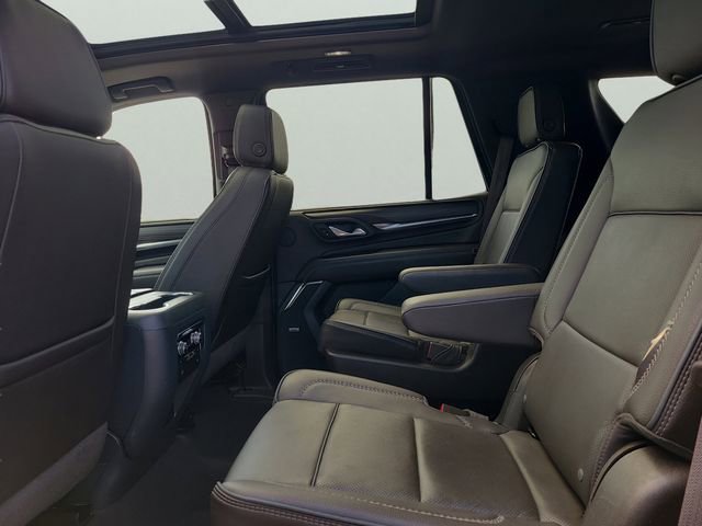 Used 2024 GMC Yukon Denali RWD image 11