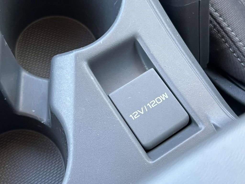 Used 2024 Subaru Crosstrek 2.0i Premium image 32