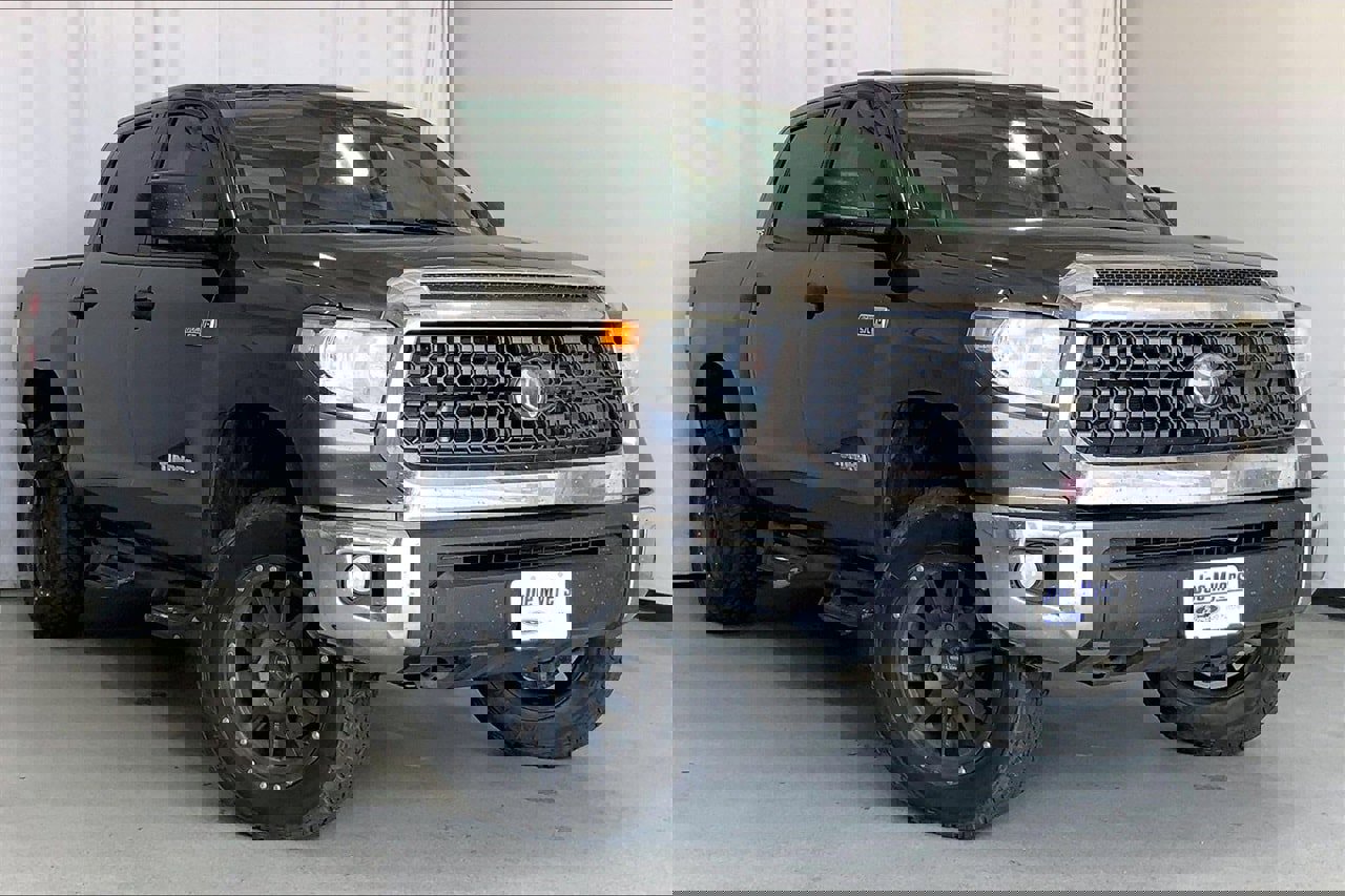 Used 2020 Toyota Tundra SR5 w/ SR5 Upgrade Package image 1