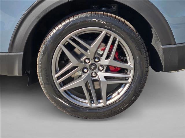 New 2026 Ford Explorer ST RWD image 9