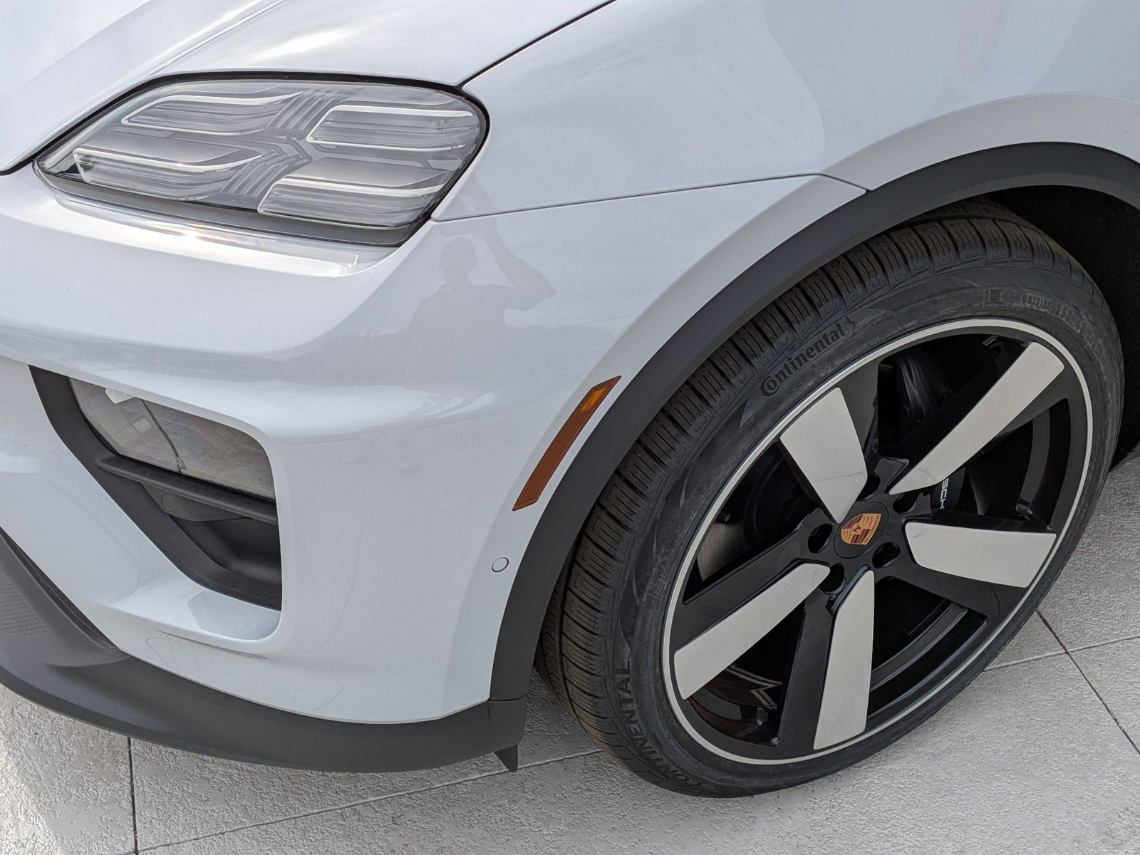 New 2026 Porsche Macan Electric image 12