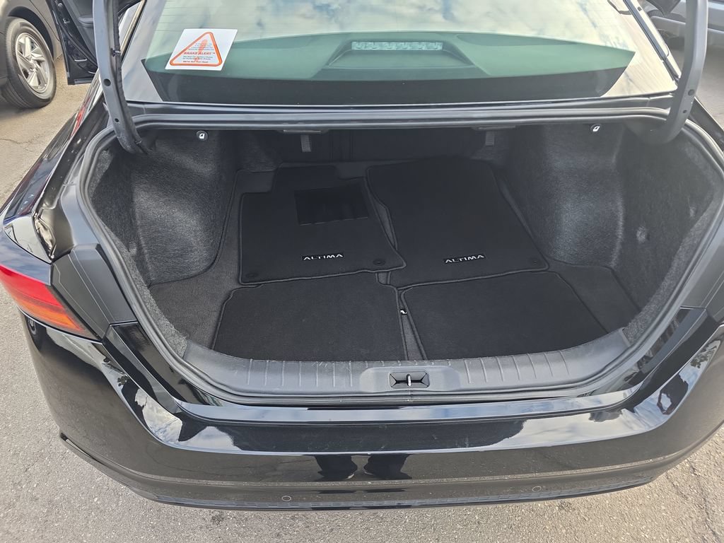 Used 2025 Nissan Altima 2.5 SV FWD image 20