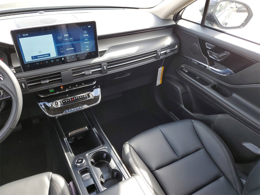 New 2026 Lincoln Corsair Premiere image 17