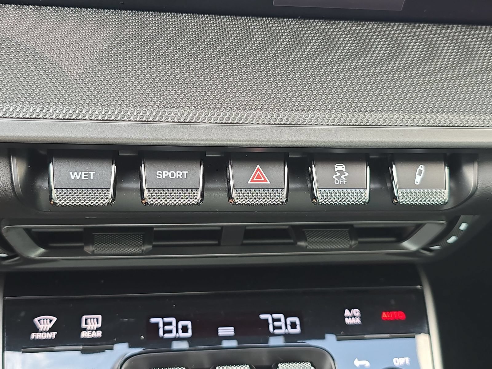Certified 2024 Porsche 911 Carrera 4 AWD/4WD image 17