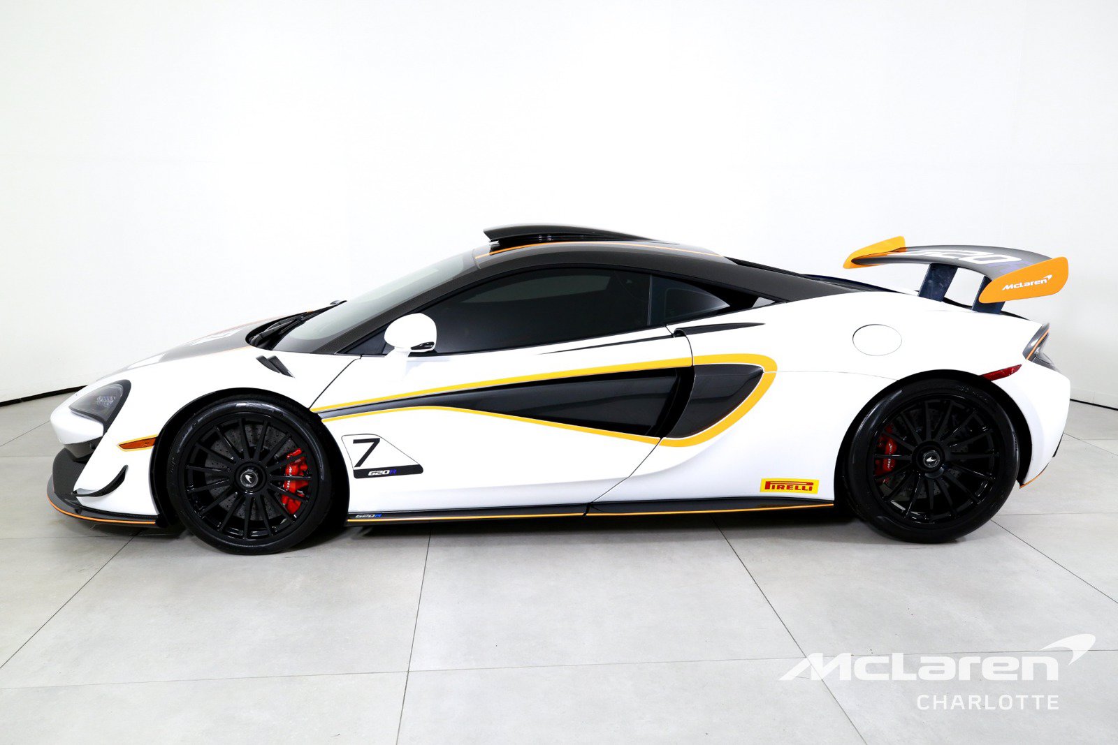 Used 2020 McLaren 620R RWD image 6