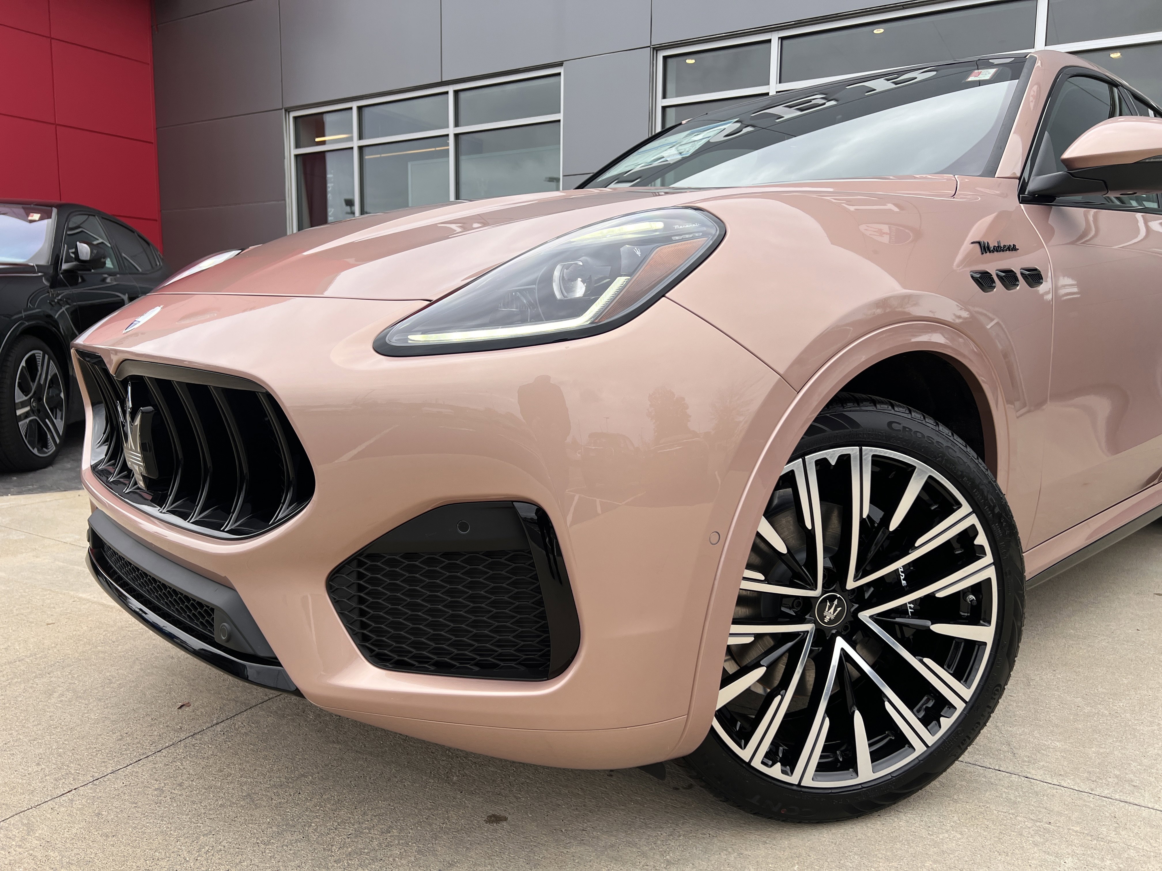 New 2025 Maserati Grecale Modena image 3