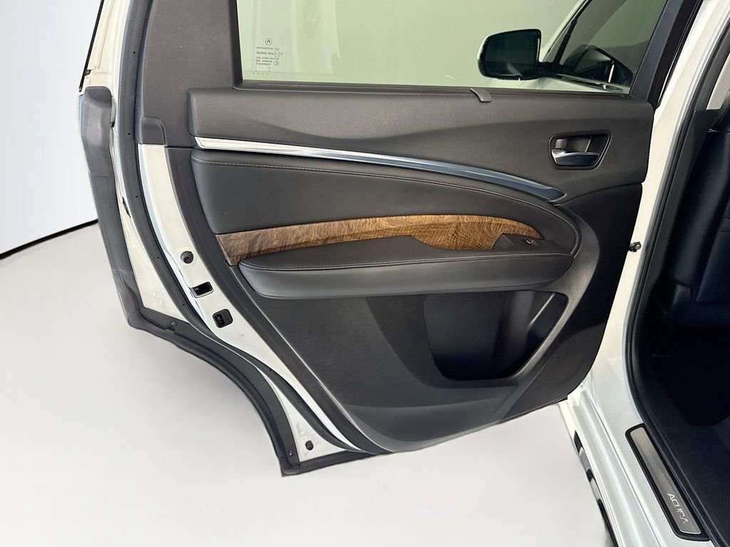 Used 2020 Acura MDX FWD w/ Advance Package image 28