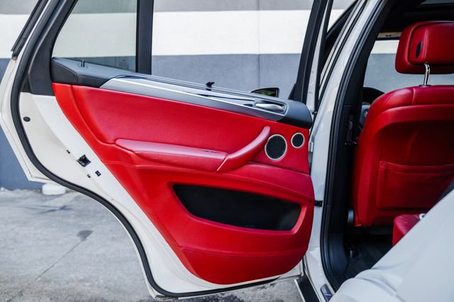 Used 2012 BMW X5 M image 70