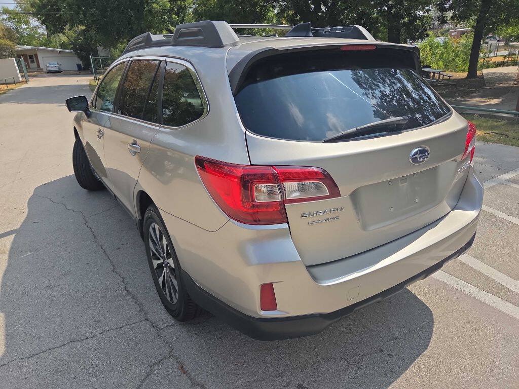 Used 2016 Subaru Outback 2.5i Limited AWD/4WD image 4